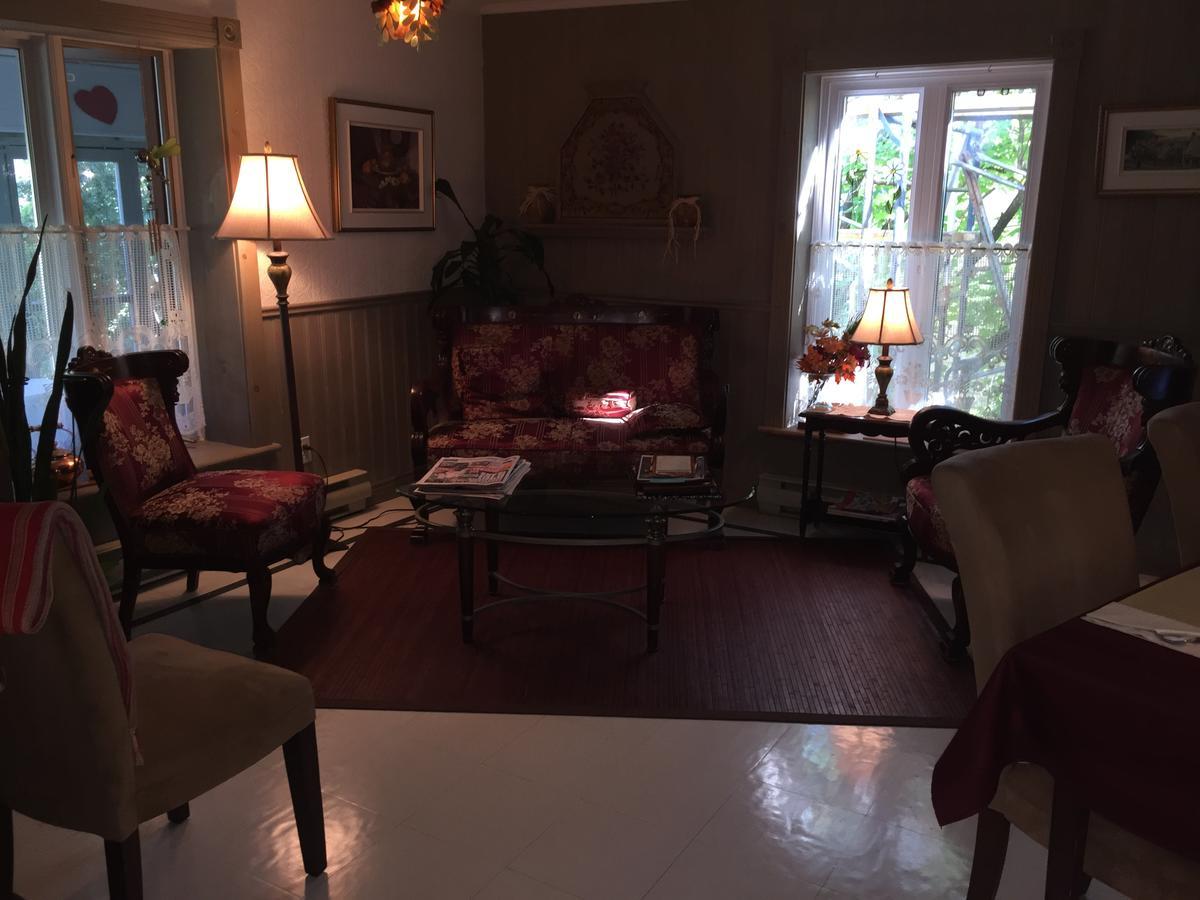 Auberge Petite Plaisance La Malbaie Exterior foto